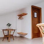 Πανσιόν House